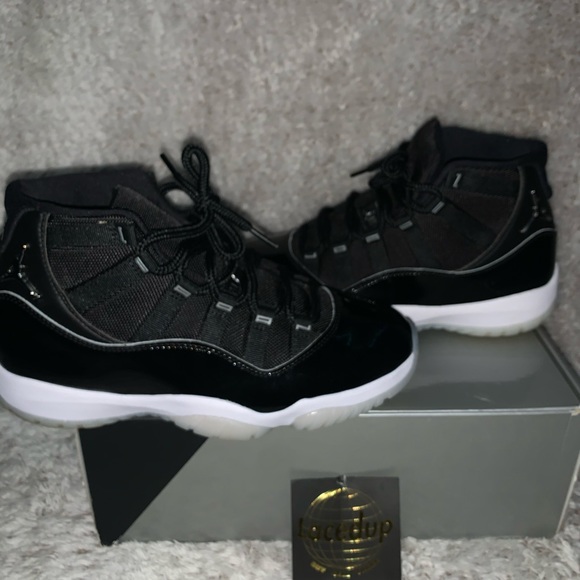 Jordan 11 Retro “Jubilee” - Picture 3 of 8